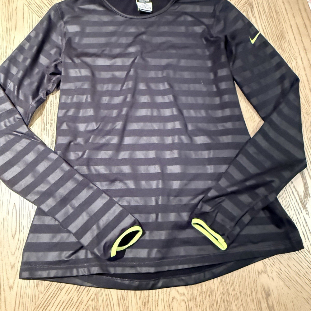 Nike Pro Women's Medium Black Striped Dri-Fit Thermal Active Top